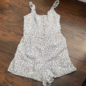Hollister romper